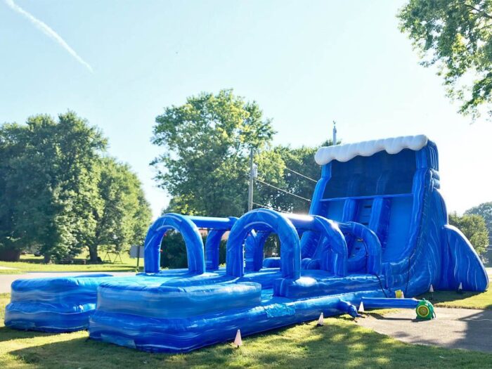 Tsunami Splash Waterslide